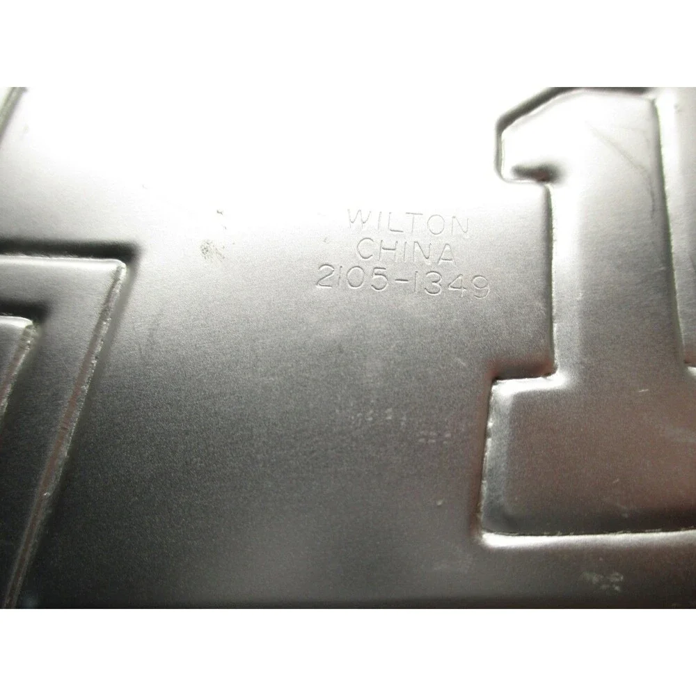 Wilton Thomas The Train  Cake PAN 2105-1349 Tank Engine Rail Road Locomotive